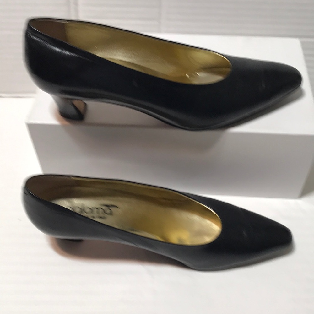 Paloma made in Italy leather heels